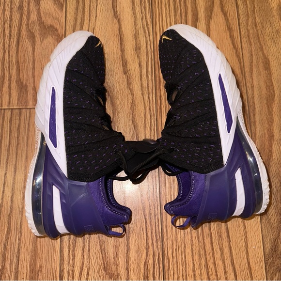 LeBron James 18 Sneakers - Picture 7 of 11